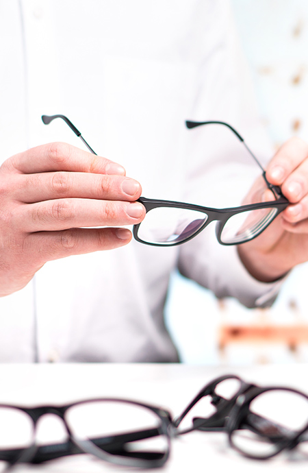 Conseils de votre opticien à Seclin pour choisir vos lunettes